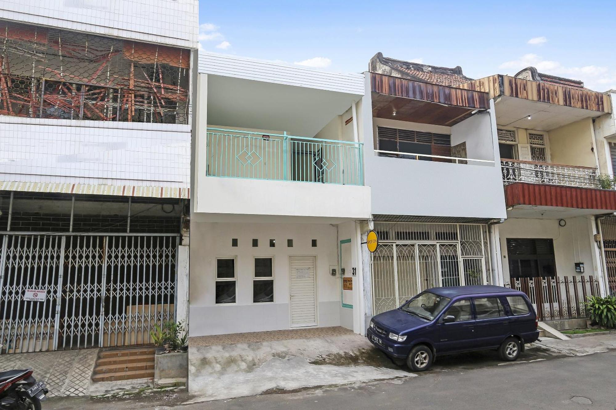 Spot On 90780 Gang Tengah Homestay Syariah Semarang Esterno foto