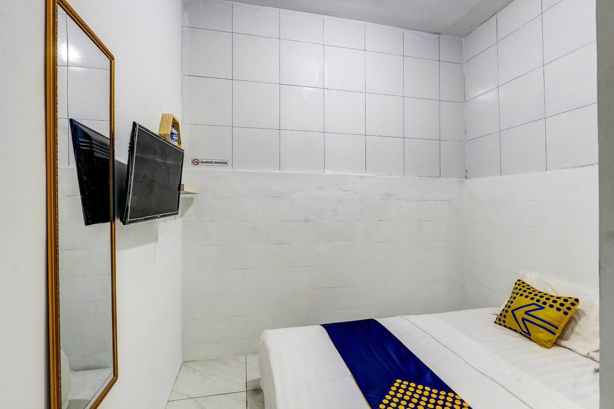 Spot On 90780 Gang Tengah Homestay Syariah Semarang Esterno foto