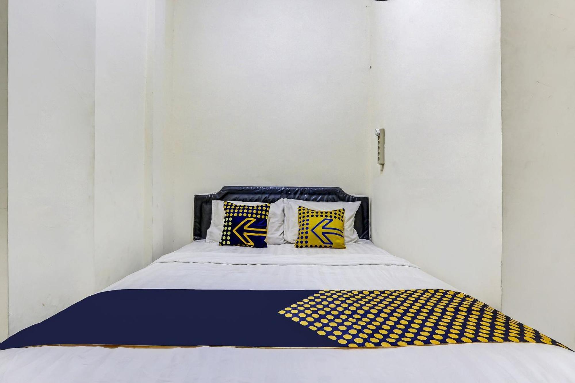 Spot On 90780 Gang Tengah Homestay Syariah Semarang Esterno foto